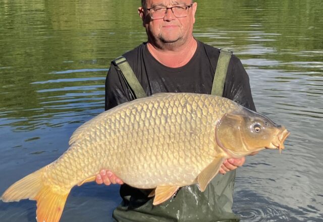 Lac Cimes Carp Fishery - Image 9
