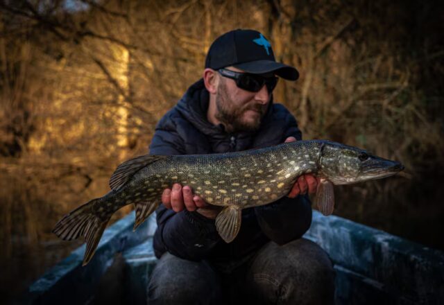 Luxury Fishing Haven - Image 10