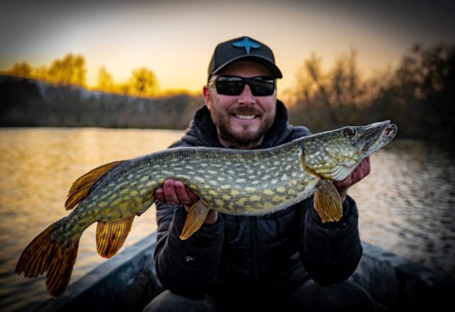 Luxury Fishing Haven - Image 1